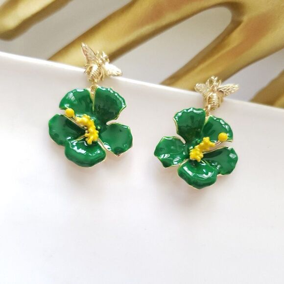 New! Bee Cutie Hand Painted Post Earrings - Picture 1 of 10